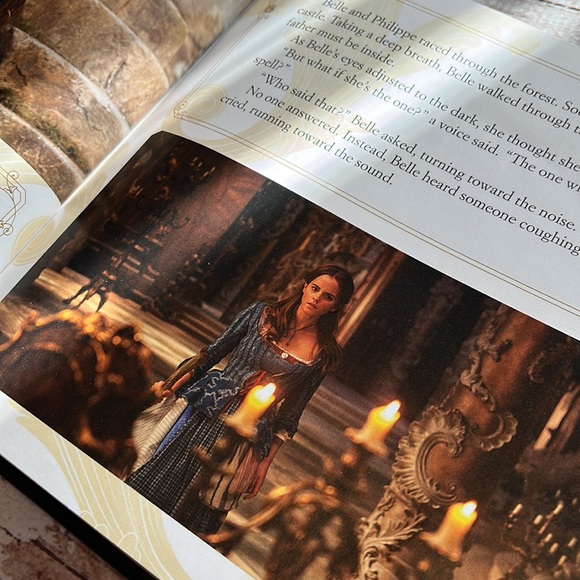 Beauty And The Beast Sing Along Story Book 2017 - Picture 7 of 11